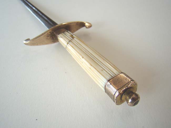 An early 19th c. American or British Naval 'Fighting' Dirk with 14" Blade — image 2